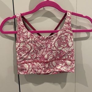 Women’s Lululemon sports bra. Size small, very supportive.
